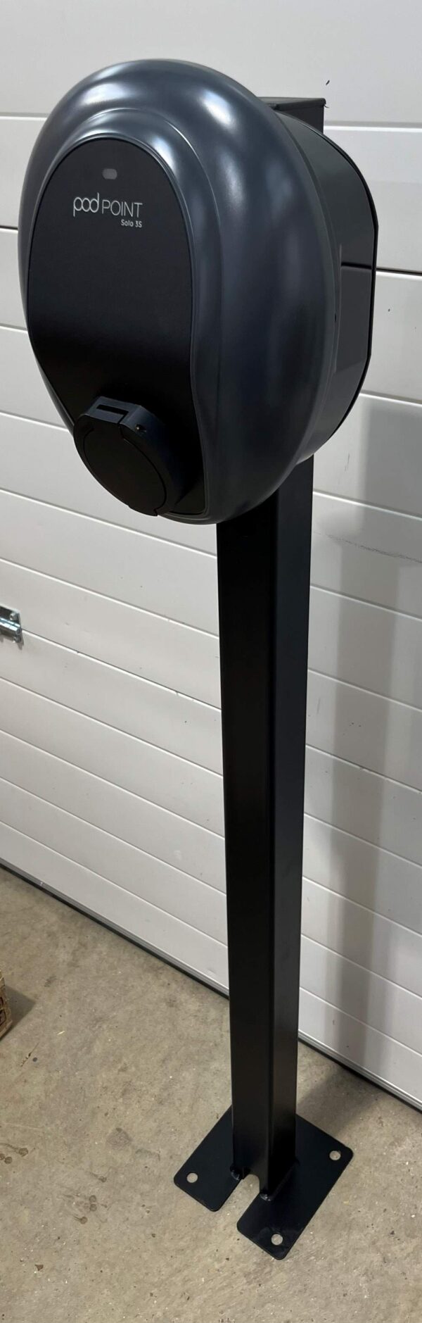 Pod Point PP-A-210051-1 Freestanding Mount for Solo 3 EV Charger - Image 4